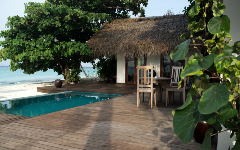 beach-pool-suite-view-800x500.jpg